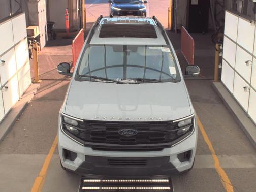 2025 Ford Expedition Max Active 4x4