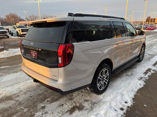 2025 Ford Expedition Max Active 4x4