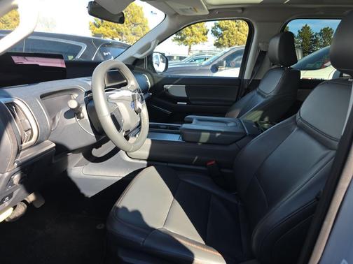 2025 Ford Expedition Max Active 4x4