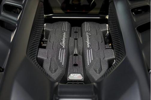 2024 Lamborghini Revuelto