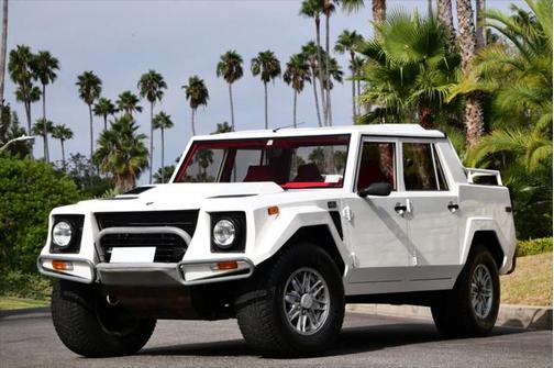1990 Lamborghini LM002