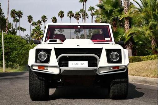 1990 Lamborghini LM002