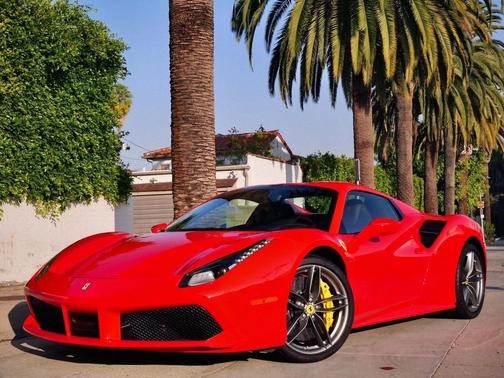 2019 Ferrari 488 Spider Base