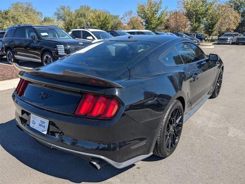 2016 Ford Mustang EcoBoost Premium