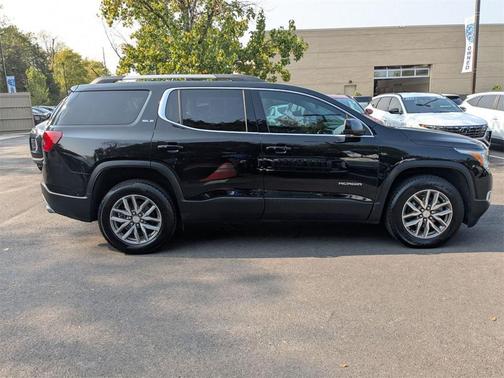 2019 GMC Acadia SLE-2