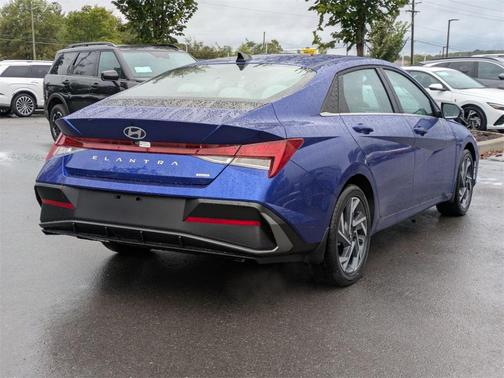 2025 Hyundai ELANTRA HEV Limited