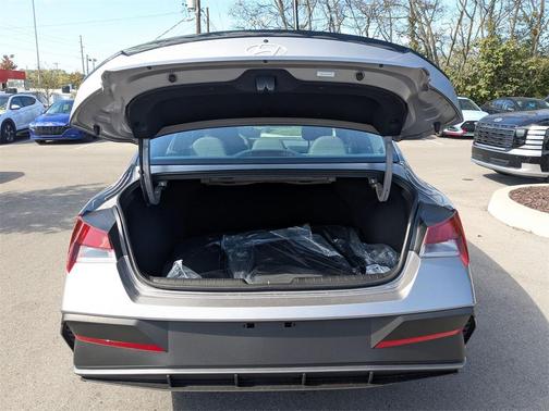 2026 Hyundai ELANTRA Sport