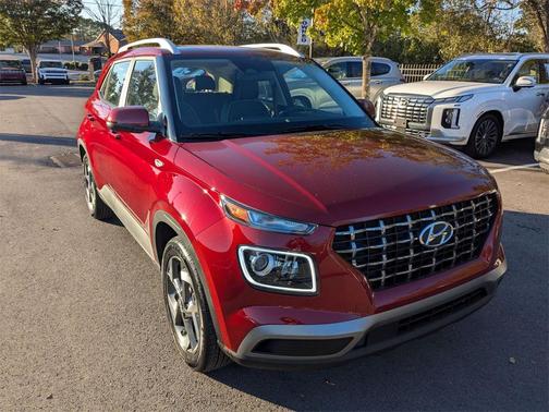 2025 Hyundai VENUE Limited