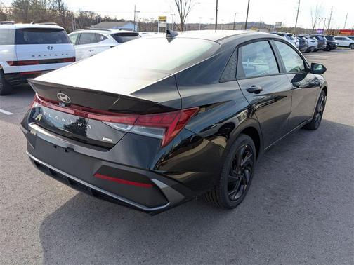 2026 Hyundai ELANTRA HEV SEL Sport