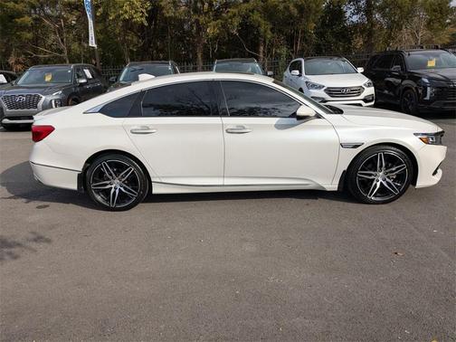 2022 Honda Accord Touring 2.0T