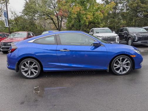 2019 Honda Civic Touring