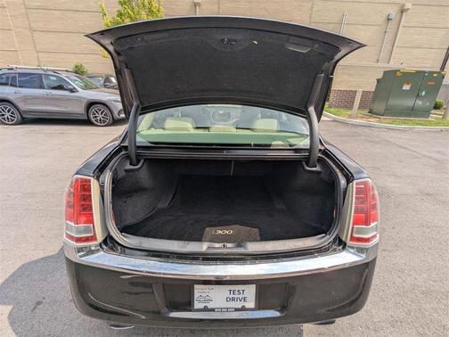 2012 Chrysler 300 Limited