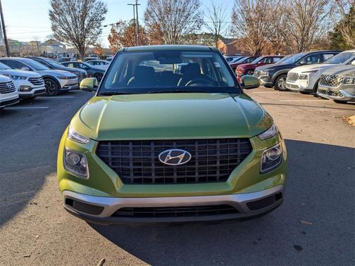 2023 Hyundai VENUE SE