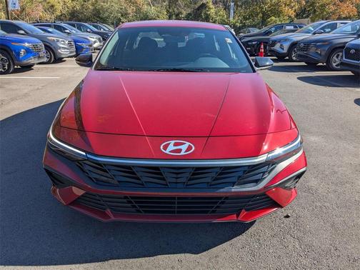 2025 Hyundai ELANTRA Sport