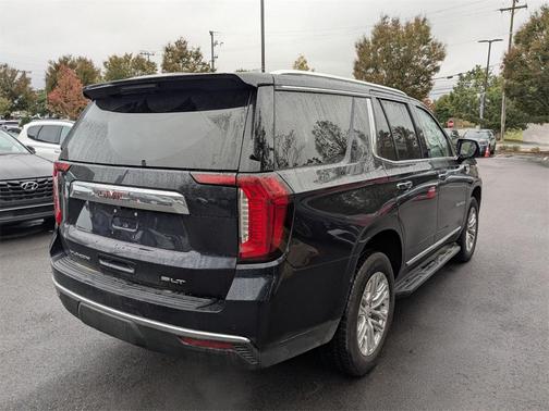 2022 GMC Yukon SLT