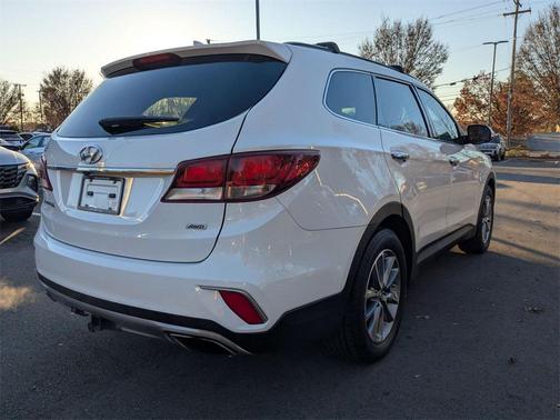 2018 Hyundai SANTA FE SE