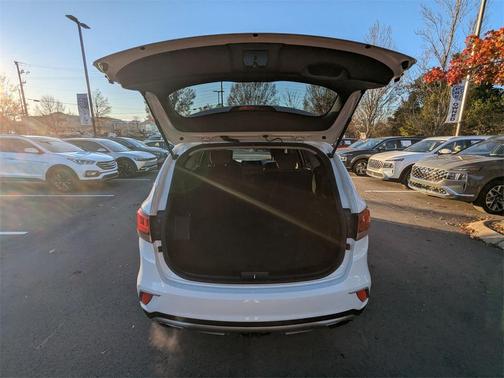 2018 Hyundai SANTA FE SE