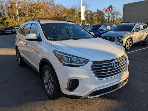 2018 Hyundai SANTA FE SE