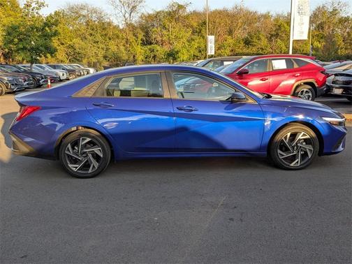 2025 Hyundai ELANTRA HEV SEL Sport