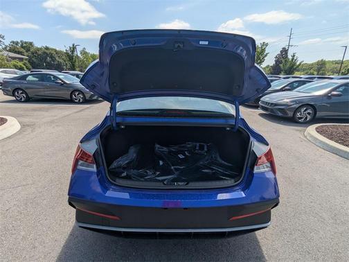 2025 Hyundai ELANTRA Sport