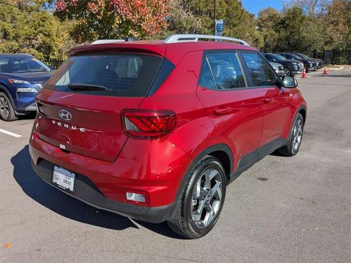 2025 Hyundai VENUE Limited