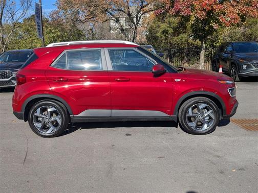 2025 Hyundai VENUE Limited