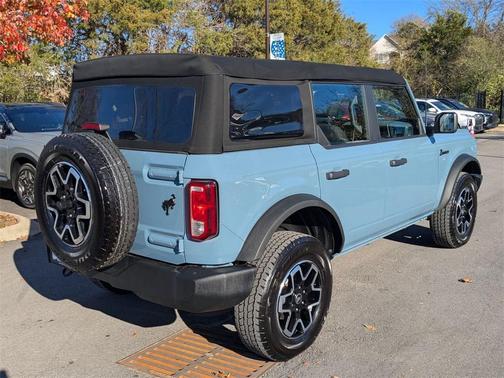 2022 Ford Bronco Base