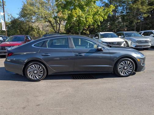 2023 Hyundai SONATA Hybrid Limited