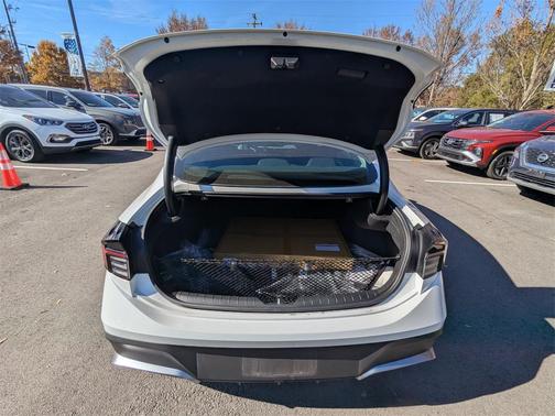 2025 Hyundai SONATA SE