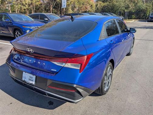 2025 Hyundai ELANTRA HEV Limited