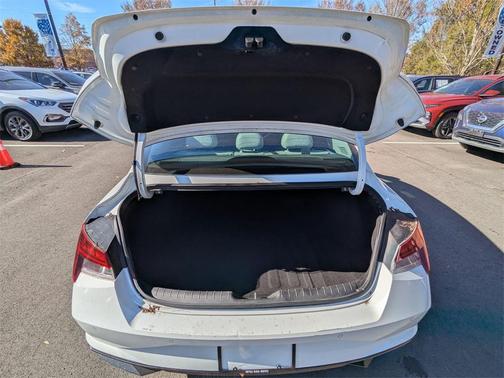 2021 Hyundai ELANTRA Limited