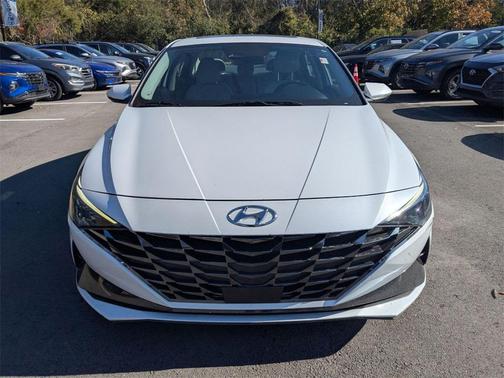 2021 Hyundai ELANTRA Limited