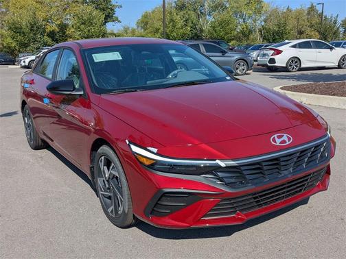2025 Hyundai ELANTRA HEV SEL Sport