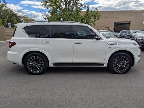 2022 Nissan Armada Platinum 2WD