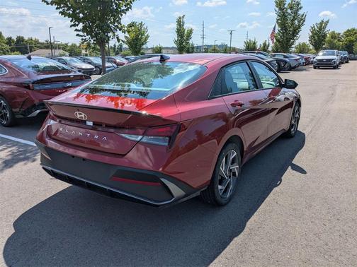 2025 Hyundai ELANTRA Sport