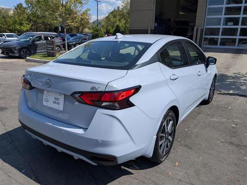 2024 Nissan Versa 1.6 SV