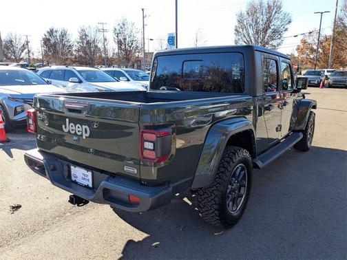 2022 Jeep Gladiator Overland