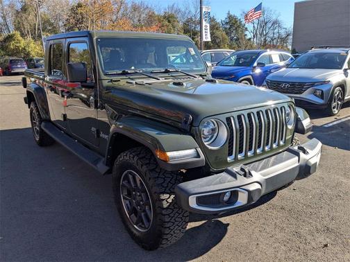 2022 Jeep Gladiator Overland