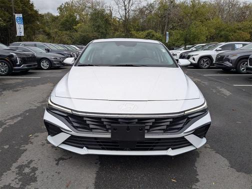 2025 Hyundai ELANTRA SEL