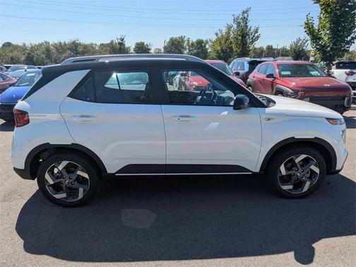 2025 Hyundai VENUE Limited