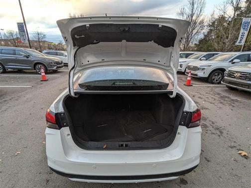 2022 Nissan Versa 1.6 SV