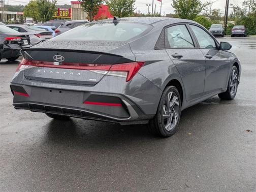2025 Hyundai ELANTRA HEV SEL Sport