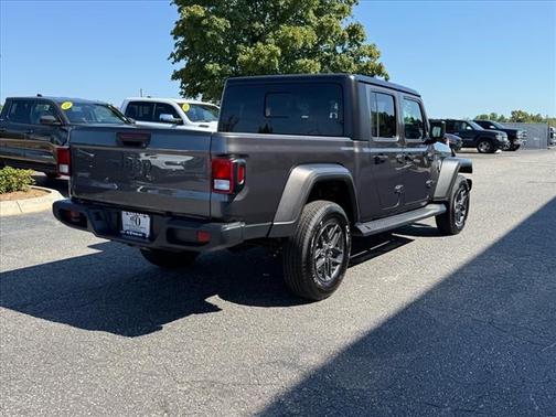 2025 Jeep Gladiator Sport S