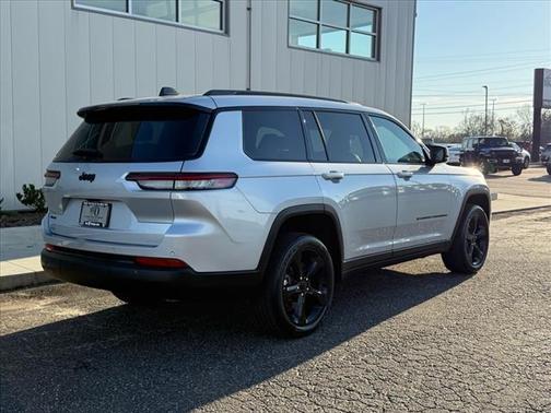 2025 Jeep Grand Cherokee L Altitude X 4x4