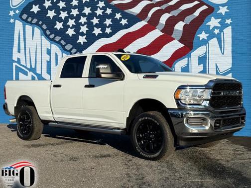 2024 RAM 2500 Tradesman Crew Cab 4x4 64' Box