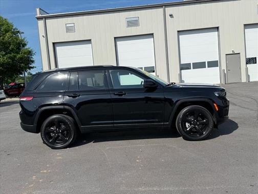 2023 Jeep Grand Cherokee Altitude 4x4