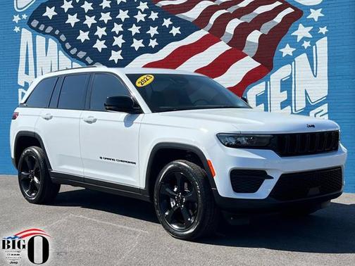 2023 Jeep Grand Cherokee Altitude 4x2