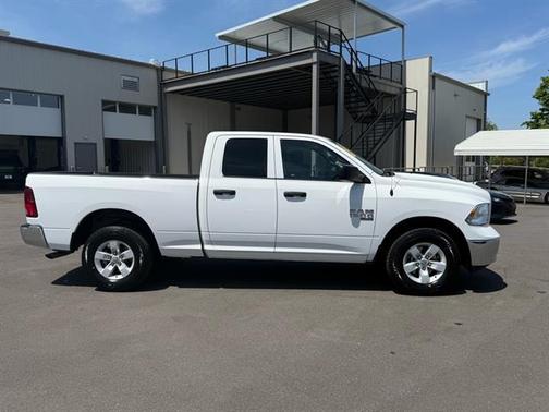 2024 RAM 1500 Classic SLT Quad Cab 4x4 64' Box