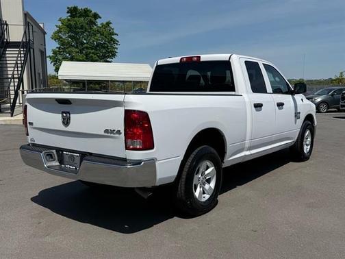 2024 RAM 1500 Classic SLT Quad Cab 4x4 64' Box