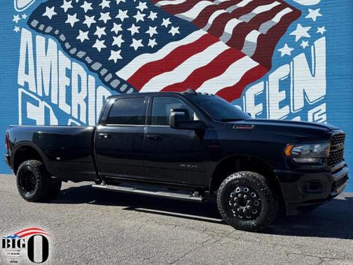 2024 RAM 3500 Big Horn Crew Cab 4x4 8 Box